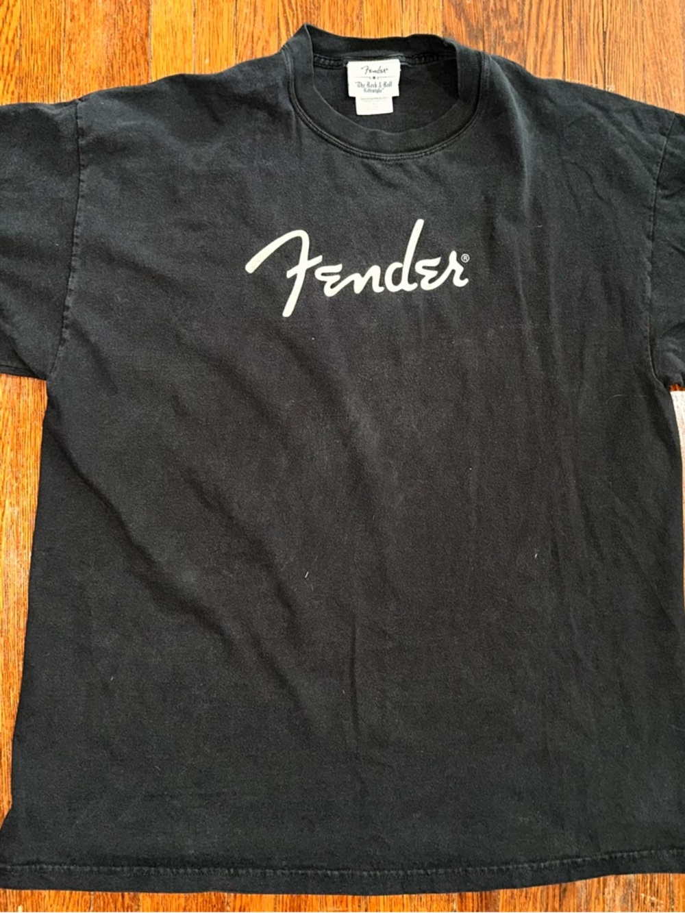 XL Vintage Classic Fender Logo Black and Gray Short Sleeve Graphic Shirt